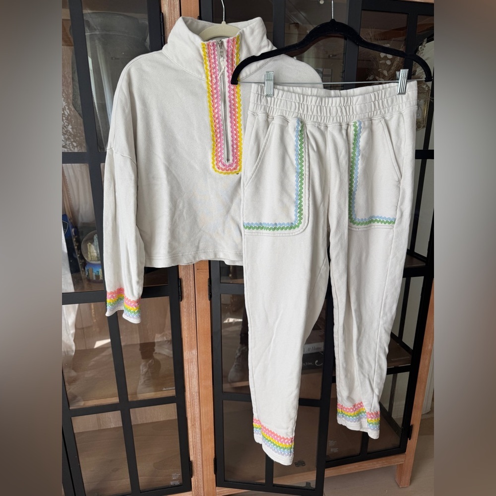 Something Navy Rainbow Applique set 1/4 zip crop pullover sweatpants embroidery